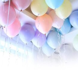 Σύνθεση μπαλονιών σε παστέλ χρώματα