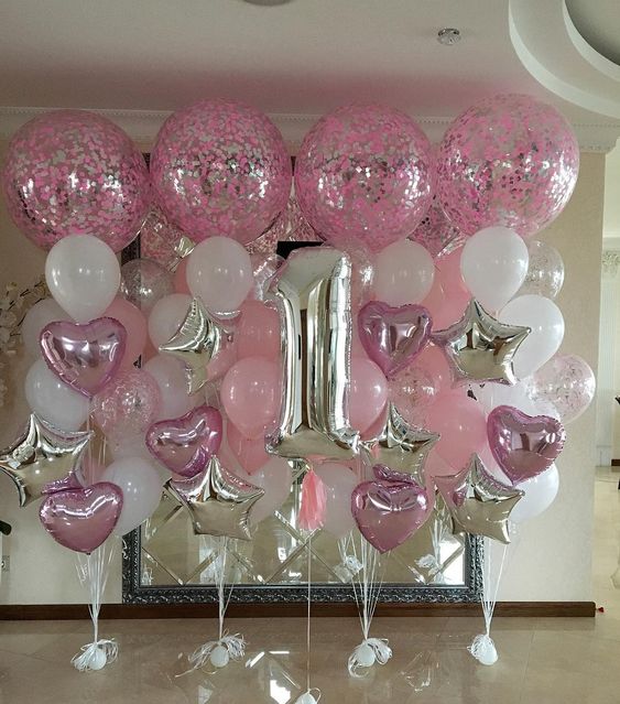 Σύνθεση μπαλονιών με αριθμό ροζ-άσπρο-ασημί-αστέρι-καρδιά-κομφετί