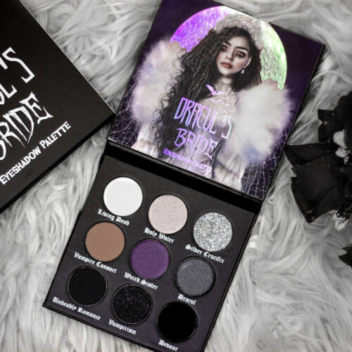  Halloween Makeup: Vampire Diaries Eyeshadow Palette
