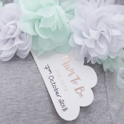 Κορδέλα φλοράλ Mom to Be με ημερομηνία