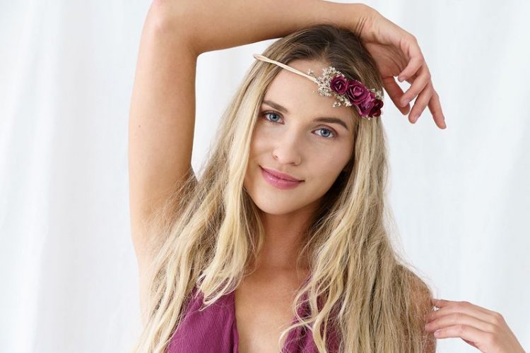 Στεφάνι μαλλιών με μπορντό Λουλούδια