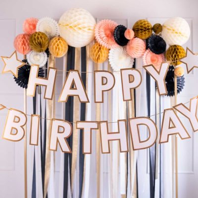 Γιρλάντα Happy Birthday με χρυσό Περίγραμμα 220cm