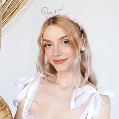 Στέκα Bride με ροζ τούλι