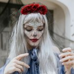 Ασημί μακριά Περούκα