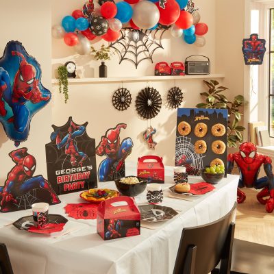 Προσωποποιημένος Πίνακας Spiderman Με Αυτοκόλλητα & Φιγούρες που Στέκονται