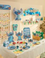 Προσωποποιημένος Πίνακας Stitch Με Αυτοκόλλητα & Φιγούρες που Στέκονται